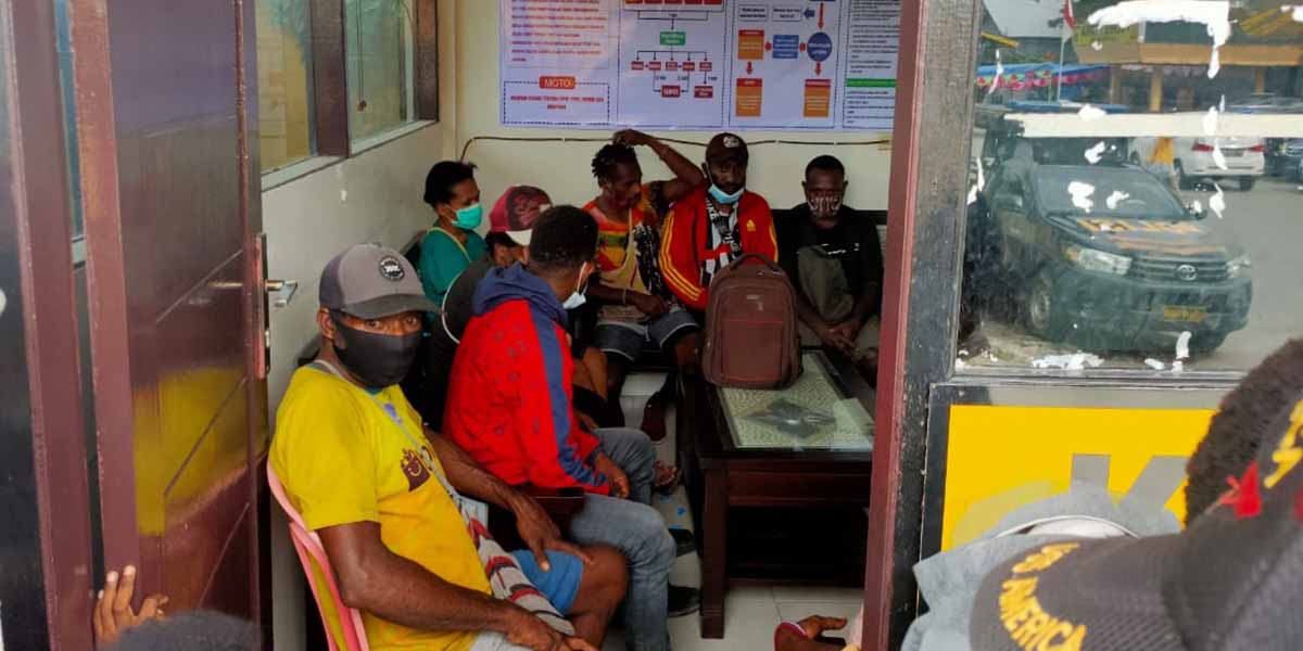 warga-mengadu-ke-polisi-blt-dd-jita-akhirnya-dibagikan-di-kota-timika